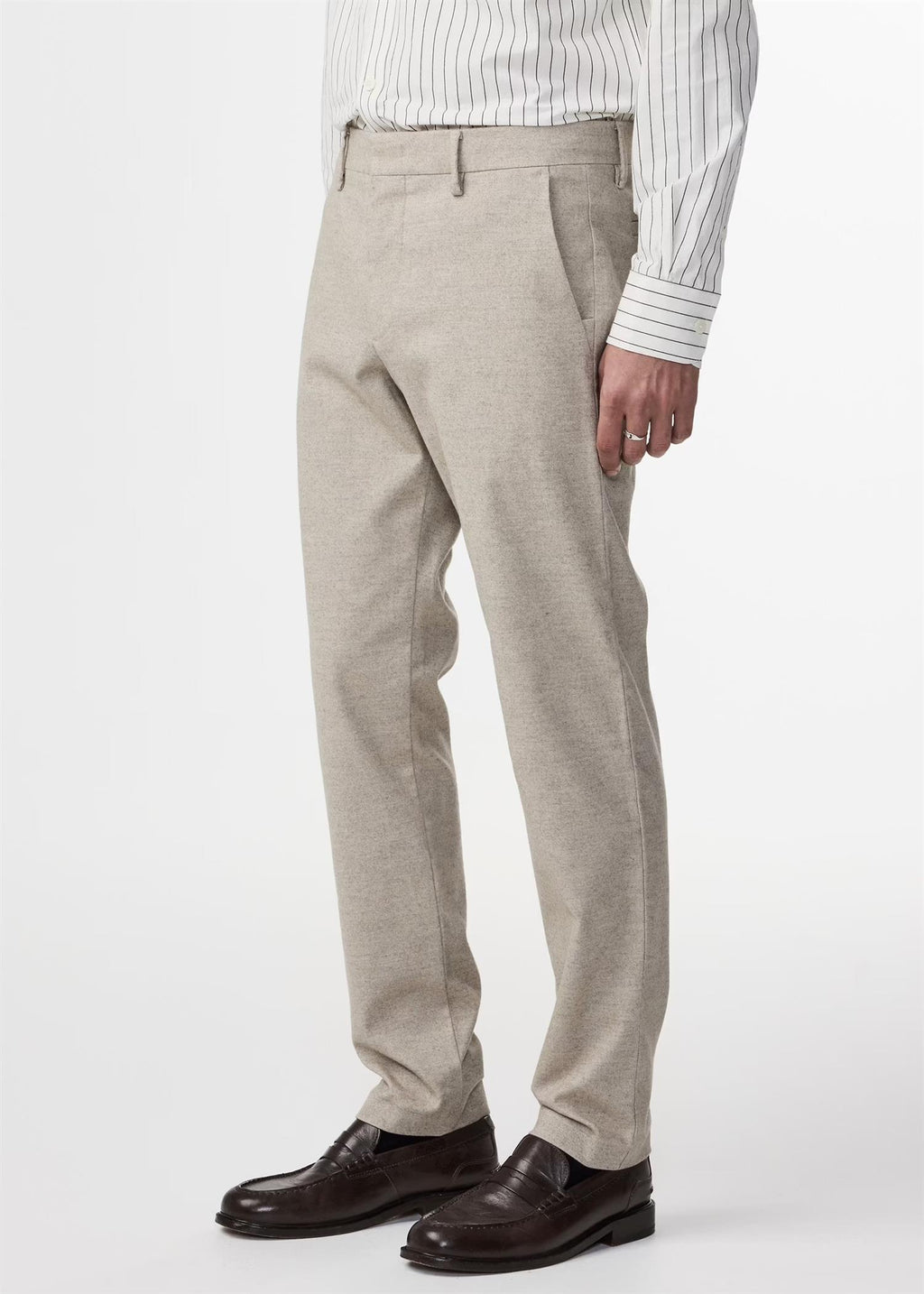 Theo 1067 Chinos
