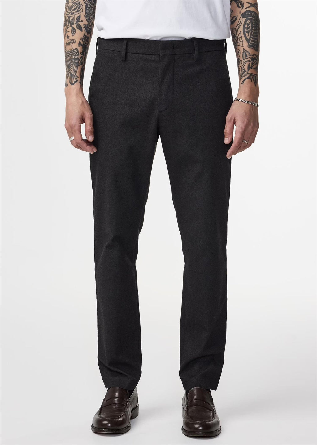 Theo 1067 Chinos