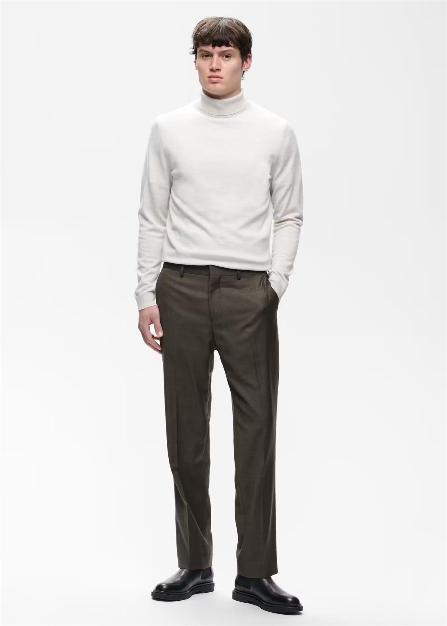 MAwesley Pant