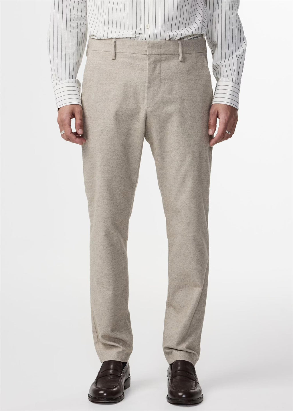 Theo 1067 Chinos