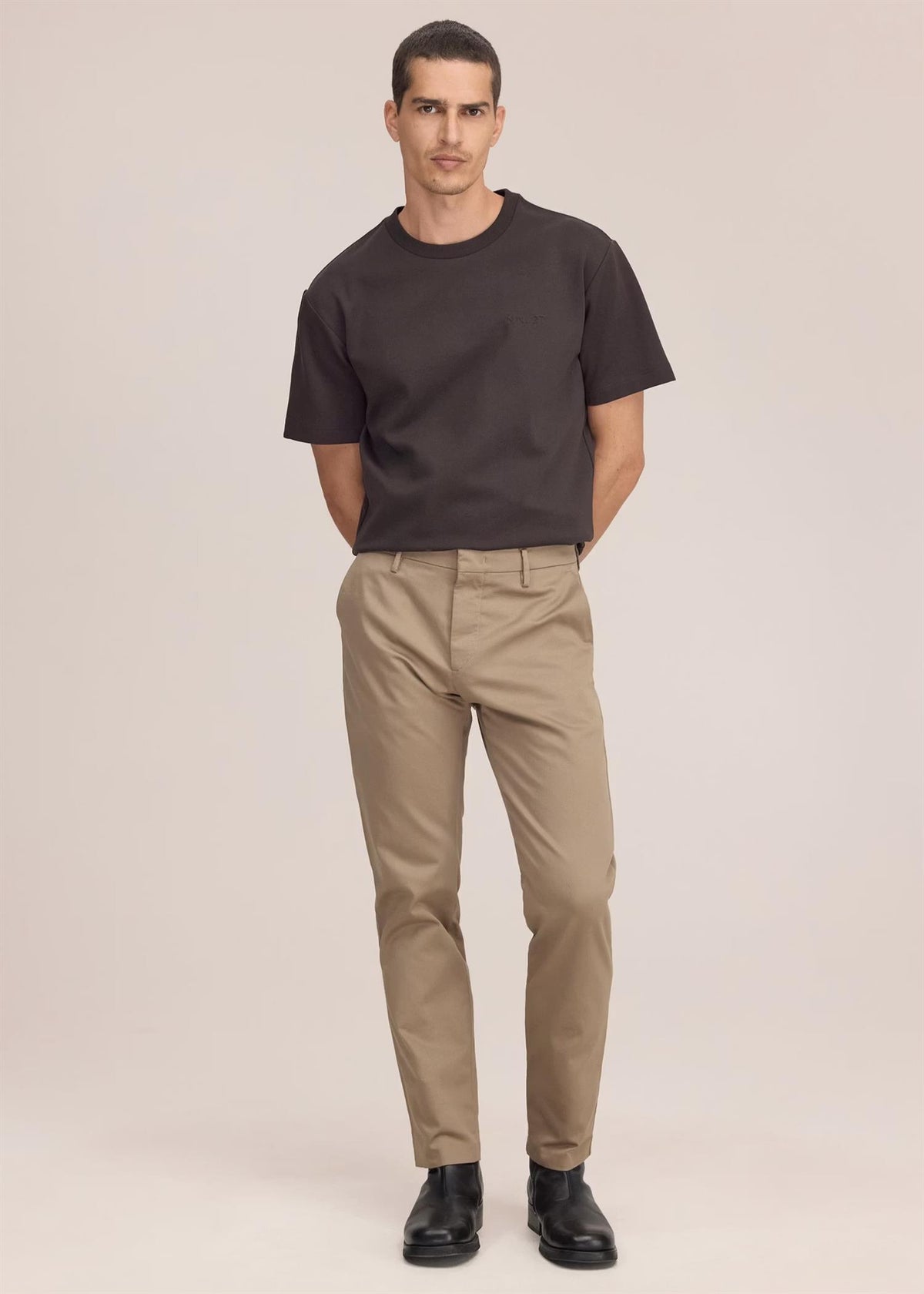 Theo 1420 Chinos